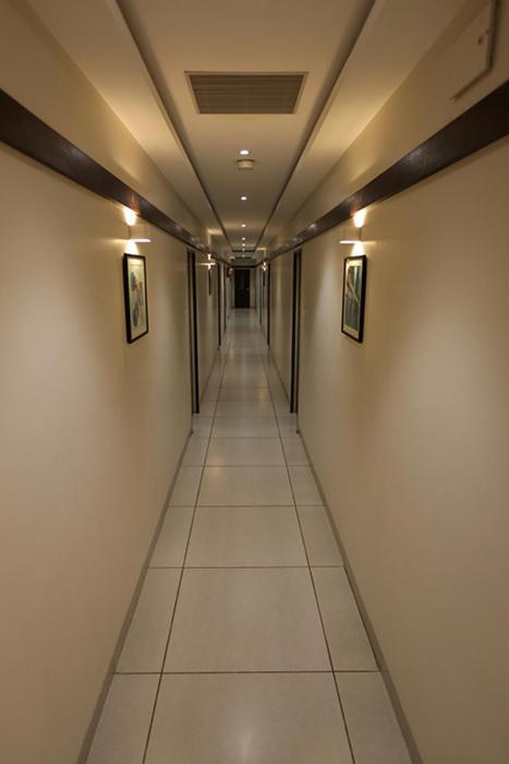 Sree Sakthi Residency Hotel Канчипурам Екстериор снимка